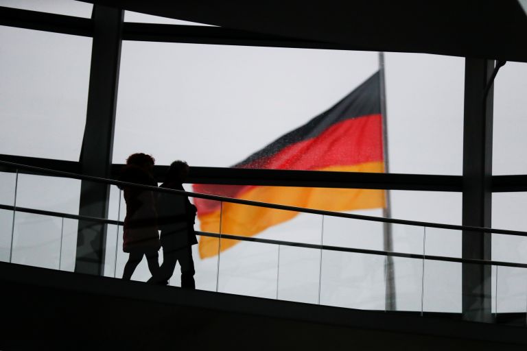 Γερμανία: Ανακάμπτουν SPD και CDU, σταθεροποιείται η Ακροδεξιά | tanea.gr