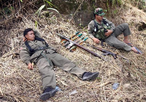 Στα όπλα Ταϊλάνδη και Καμπότζη