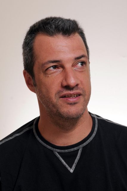 Οι Ρομπέν του Νίκου Βαφέα