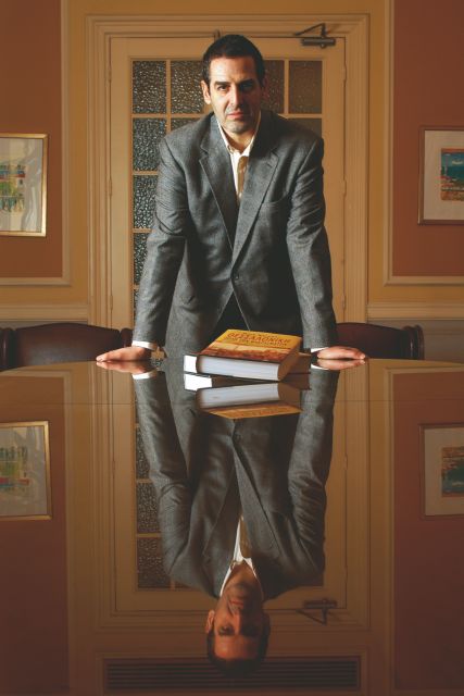 Μαρκ Μαζάουερ: «Δεν οδήγησε η αριστερή βία στην ανάδυση της Ακρας Δεξιάς»