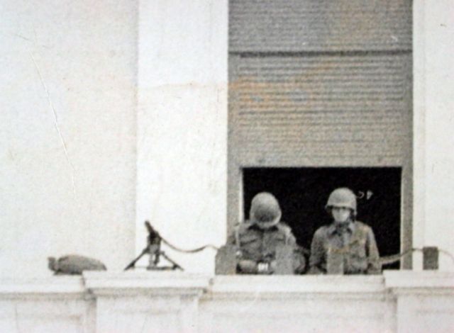 Το μυδράλιο στη Βουλή έκανε τον γύρο του κόσμου