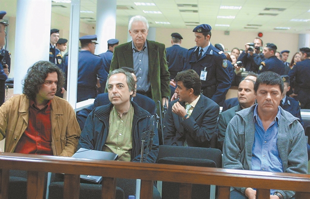 Κοντά στην έξοδο από τη φυλακή