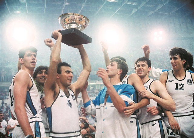 Η ΕΟΚ τιμά τον θρυλικό Νίκο Γκάλη