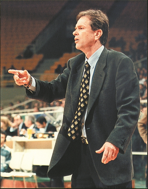 Ο Ιτούδης αγγίζει τον «Ξανθό»