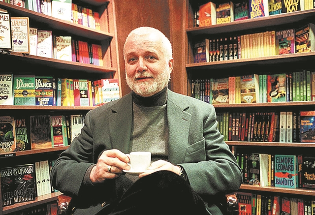 Ο συγγραφέας των περιθωριοποιημένων αντιηρώων