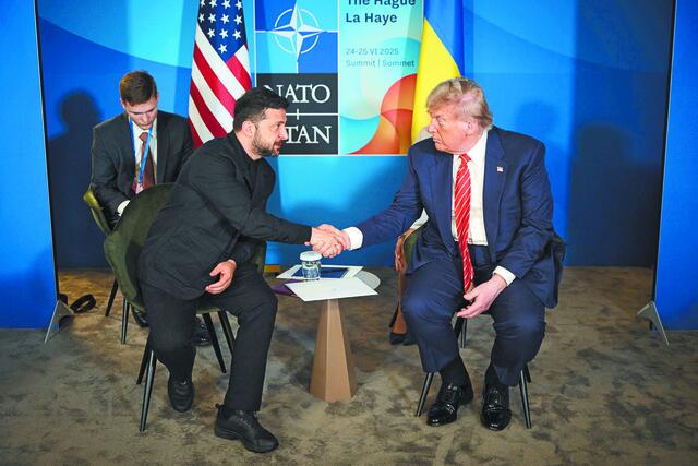 «Μνημειώδης νίκη» Τραμπ και απειλές προς Ισπανία