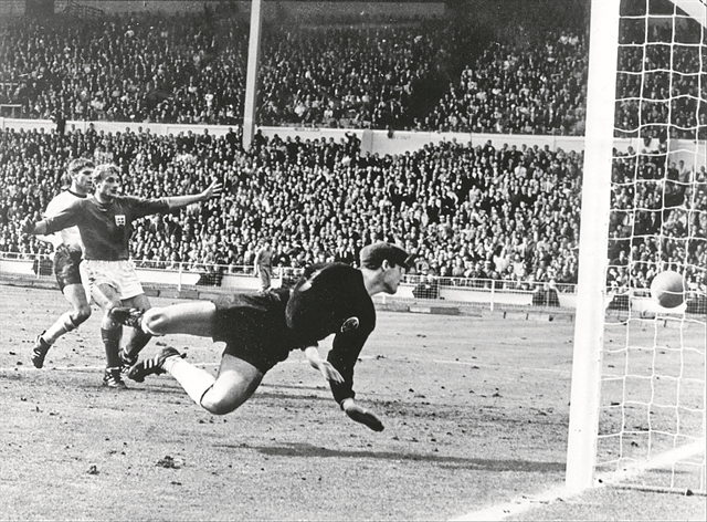 «Εφυγε» ο θρυλικός Χανς Τιλκόφσκι