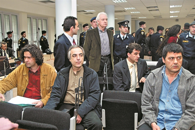 Εκτός φυλακής πολυϊσοβίτες της 17 Νοέμβρη