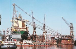 Προς νέο διαγωνισμό για τα Ναυπηγεία Σκαραμαγκά