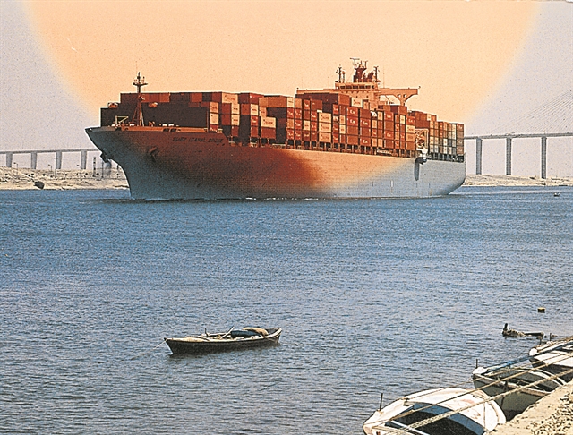 Απομάκρυνση επικίνδυνου πλοίου