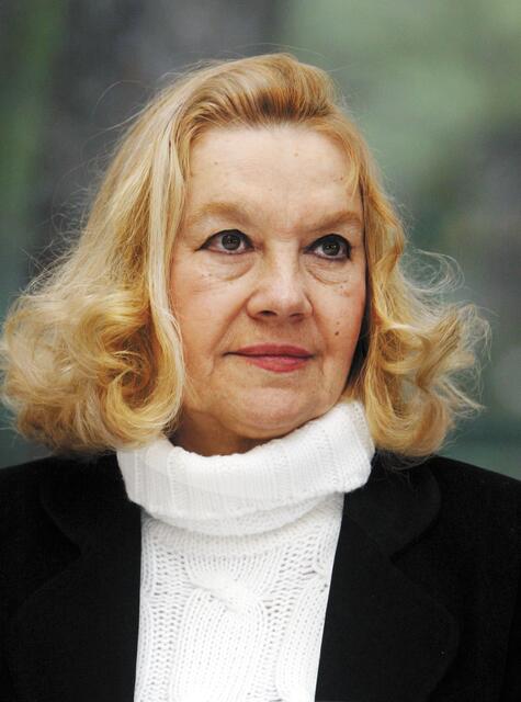 Από το τραγούδι στα μυθιστορήματα