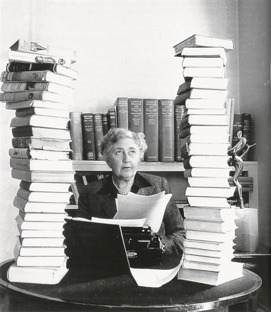 «Ελεύθεροι» στο Διαδίκτυο Χέμινγουεϊ, Μπάστερ Κίτον