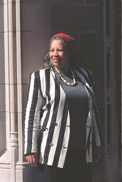 Η τέχνη της πολιτικής λογοτεχνίας