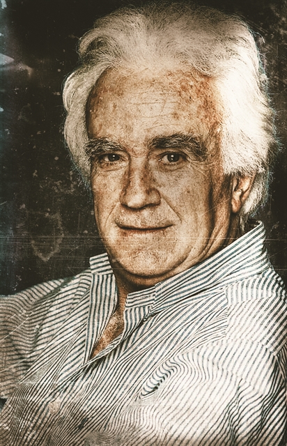 Σκληρός αλλά δίκαιος, ερωτευμένος με την είδηση