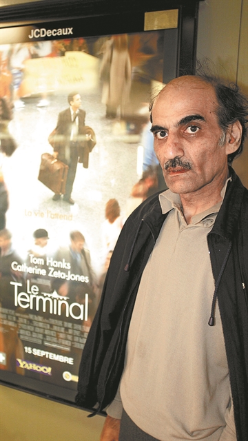 Πέθανε ο Ιρανός που ενέπνευσε την ταινία «The Terminal»