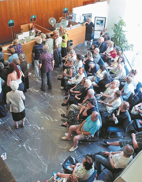 Μειωμένες φέτος οι φοροπληρωμές με τις κάρτες