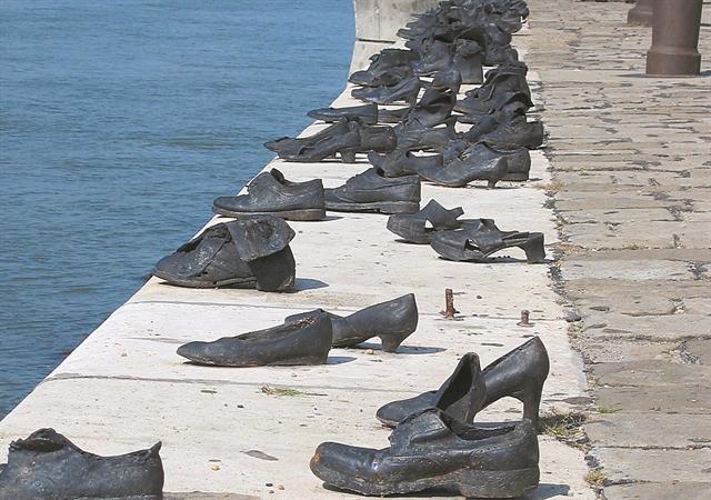 Η θεωρία της σχετικότητας