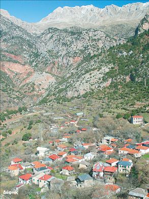 Στην πέτρινη  αγκαλιά των  Βαρδουσίων
