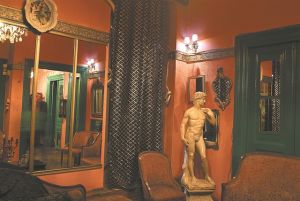 «Εγινα ιερόδουλος διότι εγεννήθην έτσι»