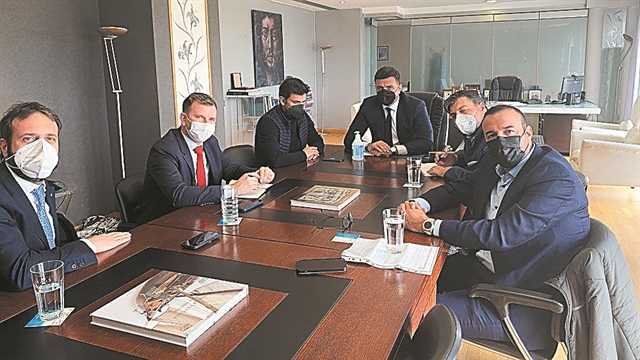 Γαλλική αντιπροσωπεία στο ΥΝΑΝΠ