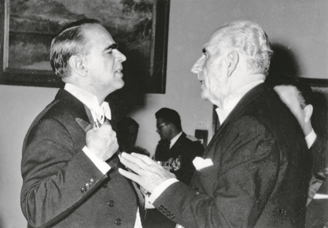 «Στόχος» τα μικρά κόμματα