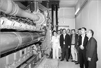 Εγκαινίασαν μονάδα που παράγει ρεύμα από σκουπίδια