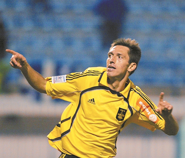 Ποντάρει στο δεδικασμένο για την οφειλή στον Σιστόν