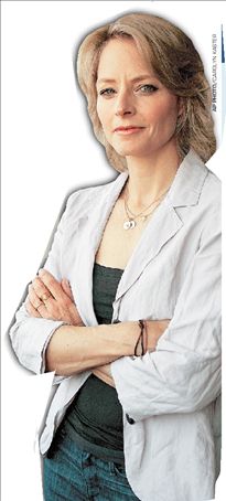 Στο στόχαστρο των ΜΜΕ επειδή  δήλωσε την ομοφυλοφιλία της