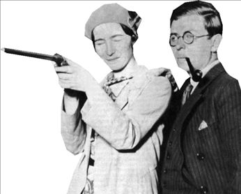 «Δεν γεννιέσαι γυναίκα, αλλά γίνεσαι»