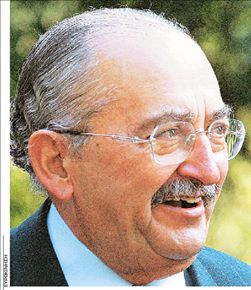 [ 20 ΕΡΩΤΗΣΕΙΣ ]   Λογικά αποκλείω  να πρόκειται για μια  απλή ερωτική  περιπέτεια