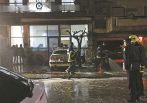 Περιμένουν νέες επιθέσεις σε αστυνομικά τμήματα