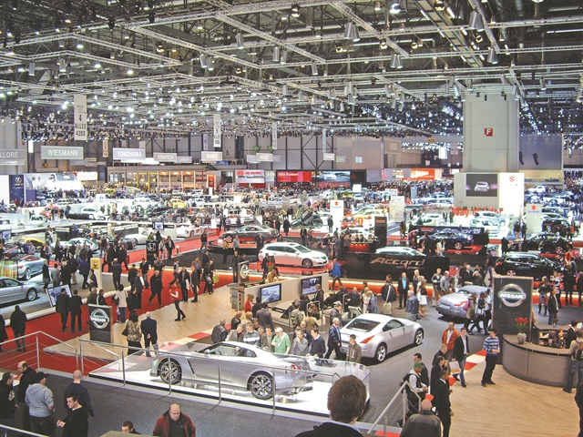 Παντοδυναμία για τα μικρά μοντέλα