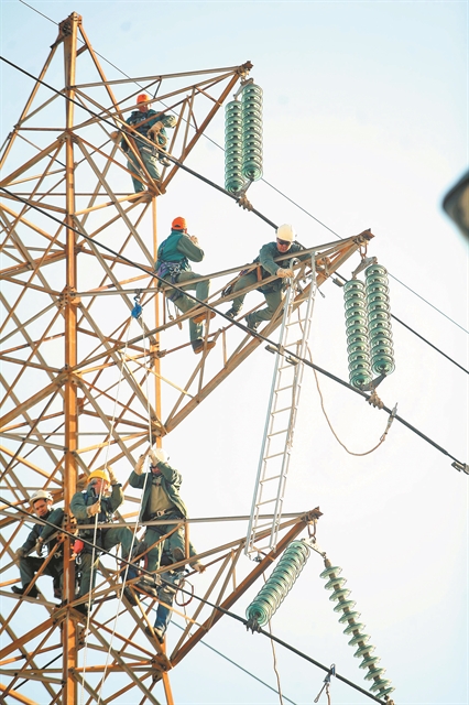 Αντίστροφη μέτρηση για εθελουσία 5.000 εργαζομένων