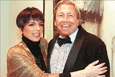 Λευκό, μαύρο και πρόκληση στη σκιά του Γουόρχολ