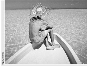 Κατέβασε τα παντελόνια  και άρχισε να πυροβολεί