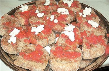 Παξιμάδι,ο θεμέλιος λίθος στην ελληνική κουζίνα