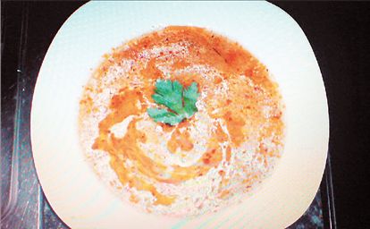 Τραχανάς με μελιτζάνες, μπάμιες και… σαλιγκάρια