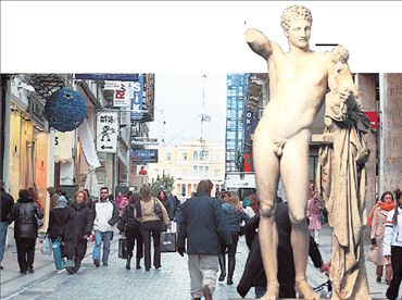 Αρχαϊστικές τάσεις; Ε και;(β΄)