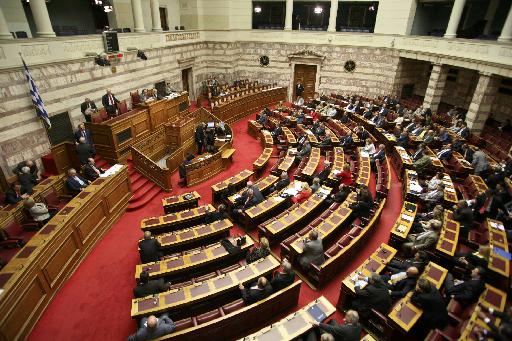 Ψηφίστηκε το νομοσχέδιο για το σύμφωνο συμβίωσης