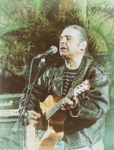 Χαρισματικός και πάντα ανήσυχος