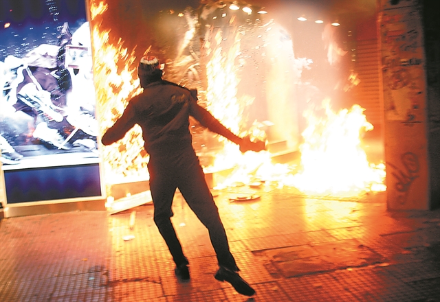 Η νύχτα που σημάδεψε την πολιτική ζωή της χώρας