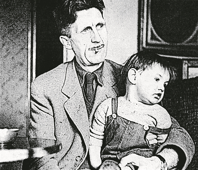 «Σαν να ζυγίζεις ψύλλο σε ζυγαριά για ελέφαντες»