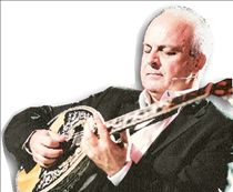 Λαϊκοί δρόμοι και ταξίμια για νέους μπουζουξήδες