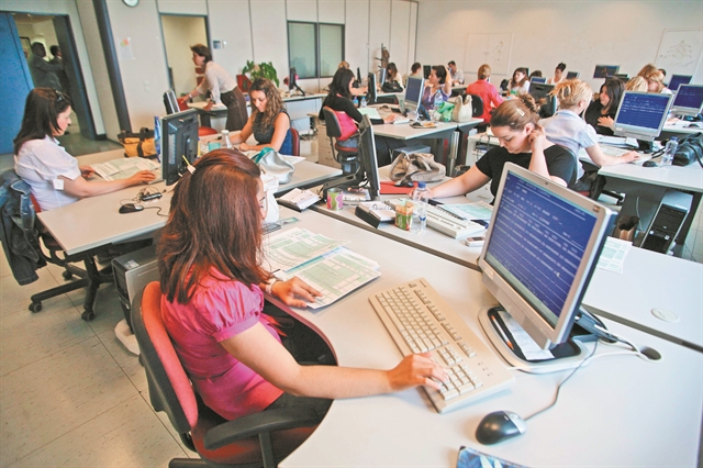 Ετοιμη η προκήρυξη για 36.000 θέσεις εργασίας