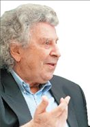 Θέατρο «Μίκης Θεοδωράκης» αποκτά και το Πέραμα