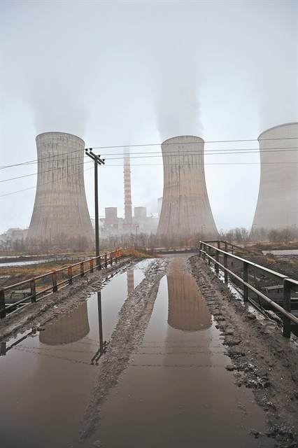 Η ρευστότητα της ΔΕΗ αρκεί για 12 μήνες