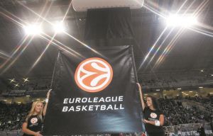 Δεν κρατιέται ο Μπλατ