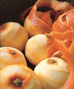 Νεράντζια σε σαλάτες,  κρέατα και…ρεβίθια