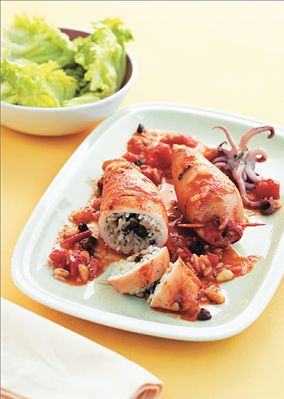 Γκουρμέ Σαρακοστή με πίτες από χταπόδι και μουσακά λαχανικών