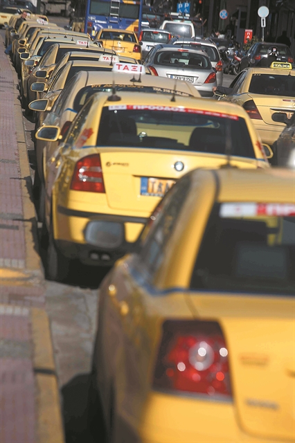 Πρωτοβουλία για τα αναδρομικά